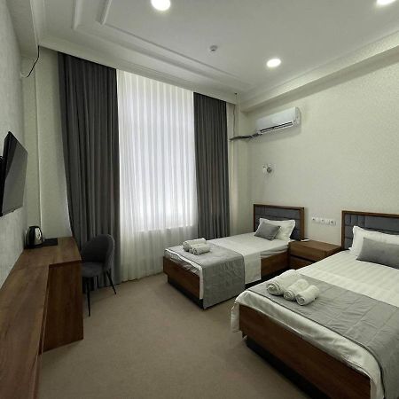 Emin Hotel Fergana Exterior photo